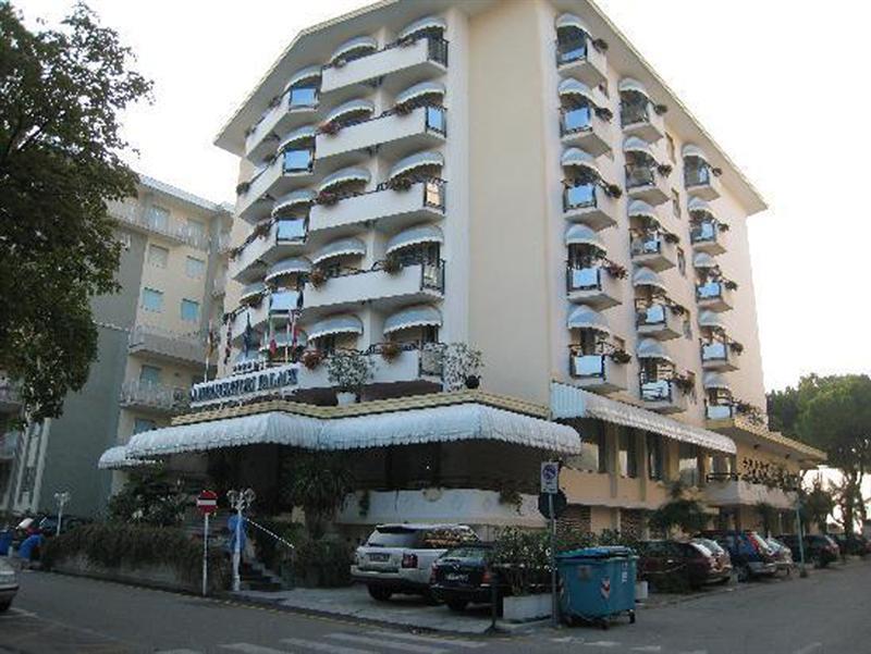 Hotel Ambasciatori Palace Lido di Jesolo Buitenkant foto