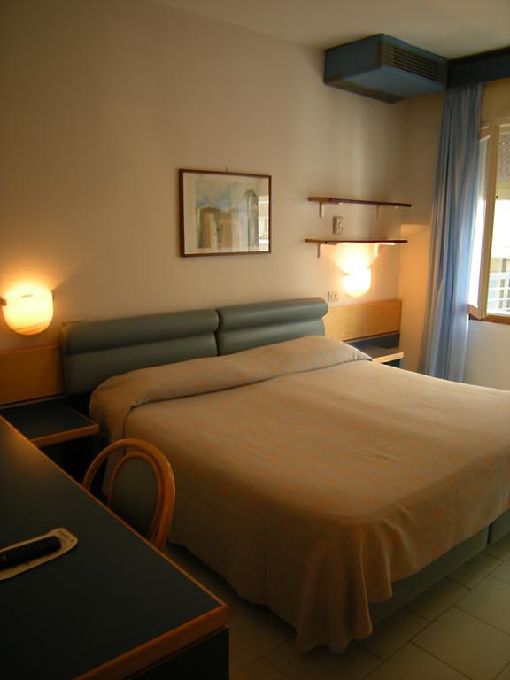 Hotel Ambasciatori Palace Lido di Jesolo Buitenkant foto