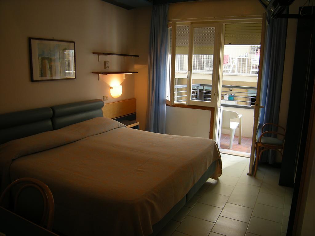 Hotel Ambasciatori Palace Lido di Jesolo Buitenkant foto