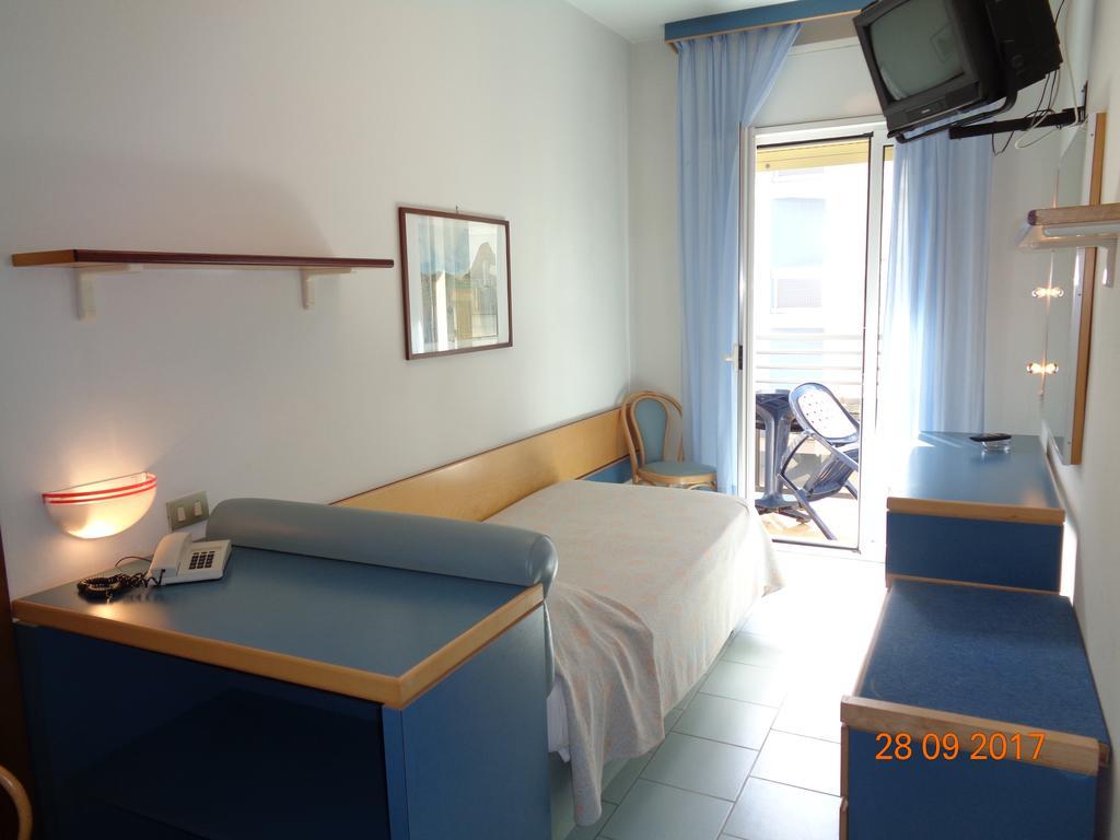 Hotel Ambasciatori Palace Lido di Jesolo Buitenkant foto